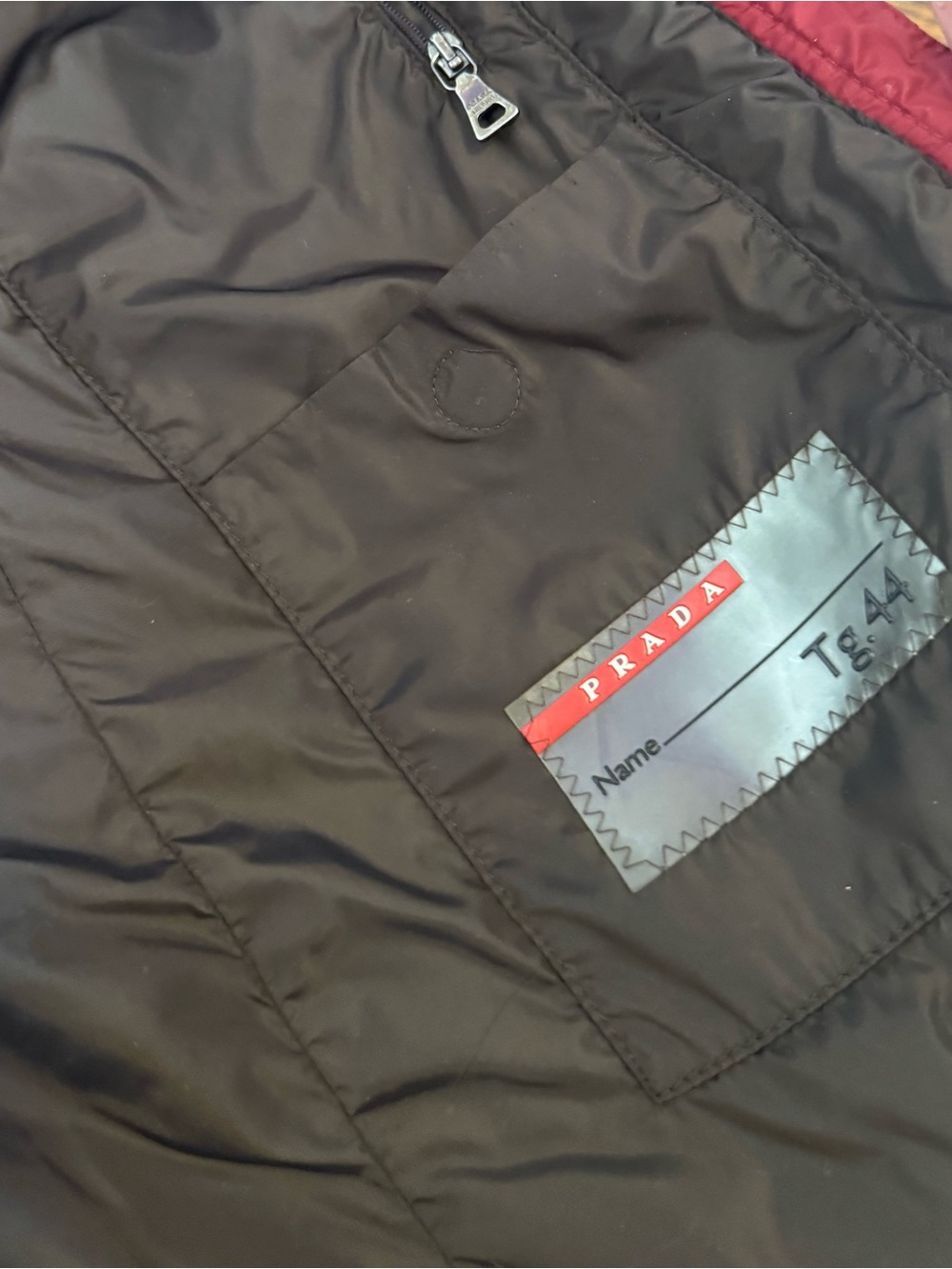 Prada red parka jacket with hood - Picture 4 of 16